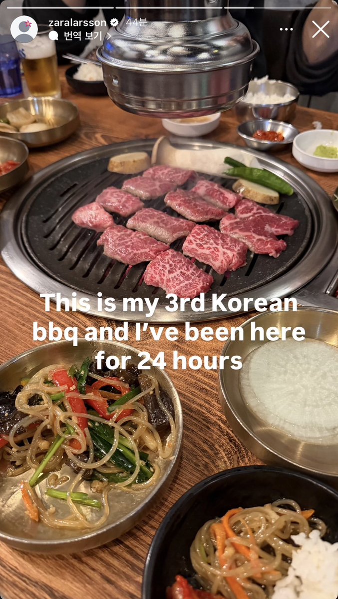 JROSELYNing's tweet photo. 언니 한국에서의 기억이 맛있는 음식 가득과 행복 가득, 팬들 사랑만 가득 담아가면 좋겠어요… 내 사랑은 오늘 드리겠습니다🐬🌺

와중에 아침 점심 저녁 korean bbq 먹는 자라 라슨 실존✨ https://t.co/D5SGOLCgWk