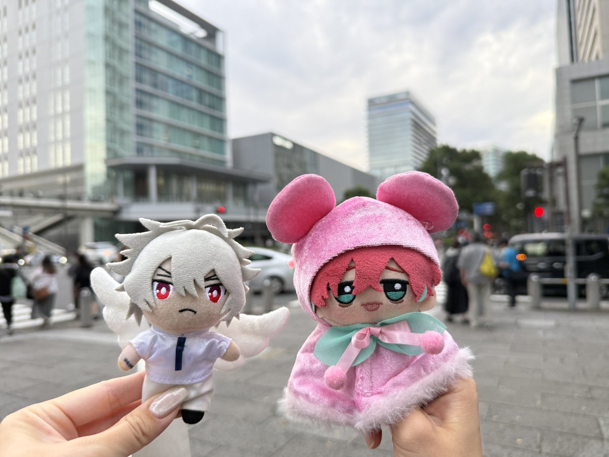 cocoropDDD's tweet photo. 観音坂ァ！に今日��会えました🫶🏻オタクと話したいことありすぎたのでまたこんどお話ししてください🫶🏻
そしてたのしいライブすぎた〜〜〜😭✨
気が狂って終わりになりました、ありがとうすきです😇 https://t.co/ATaVWyK2Xm