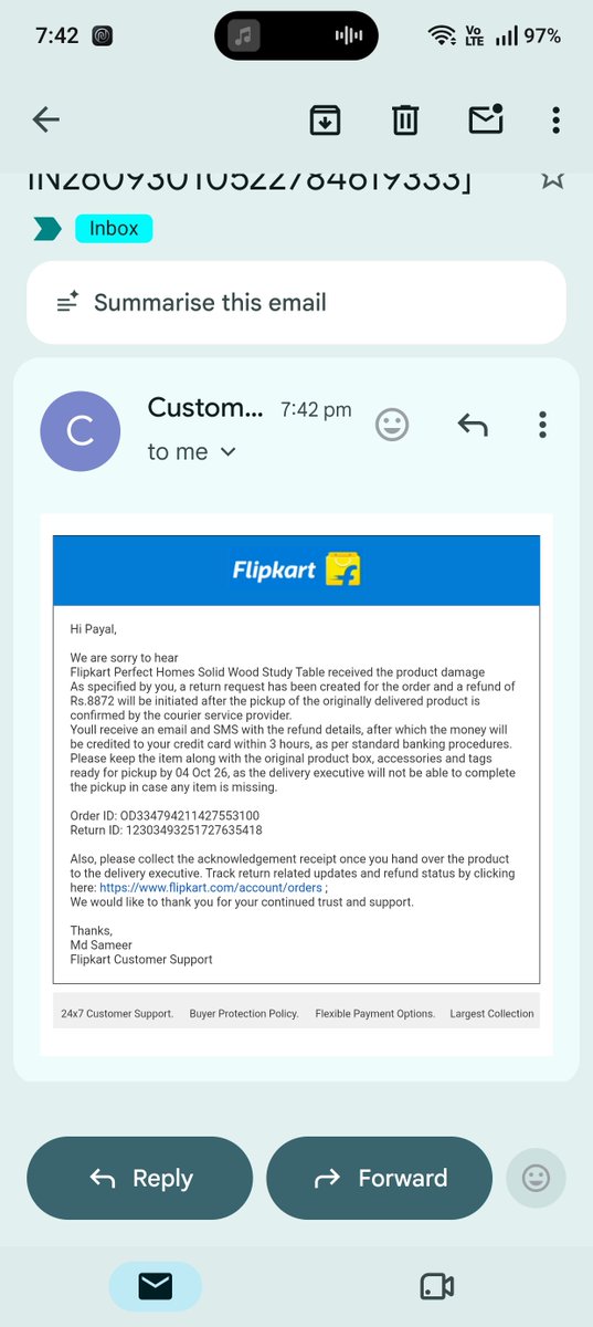 Payal9227's tweet photo. @flipkartsupport Today is 4th oct, still no coordination from any pickup partner. Same drama prevailing from last 2 months. Worst exo from @Flipkart ever. https://t.co/0KzMASpOKf