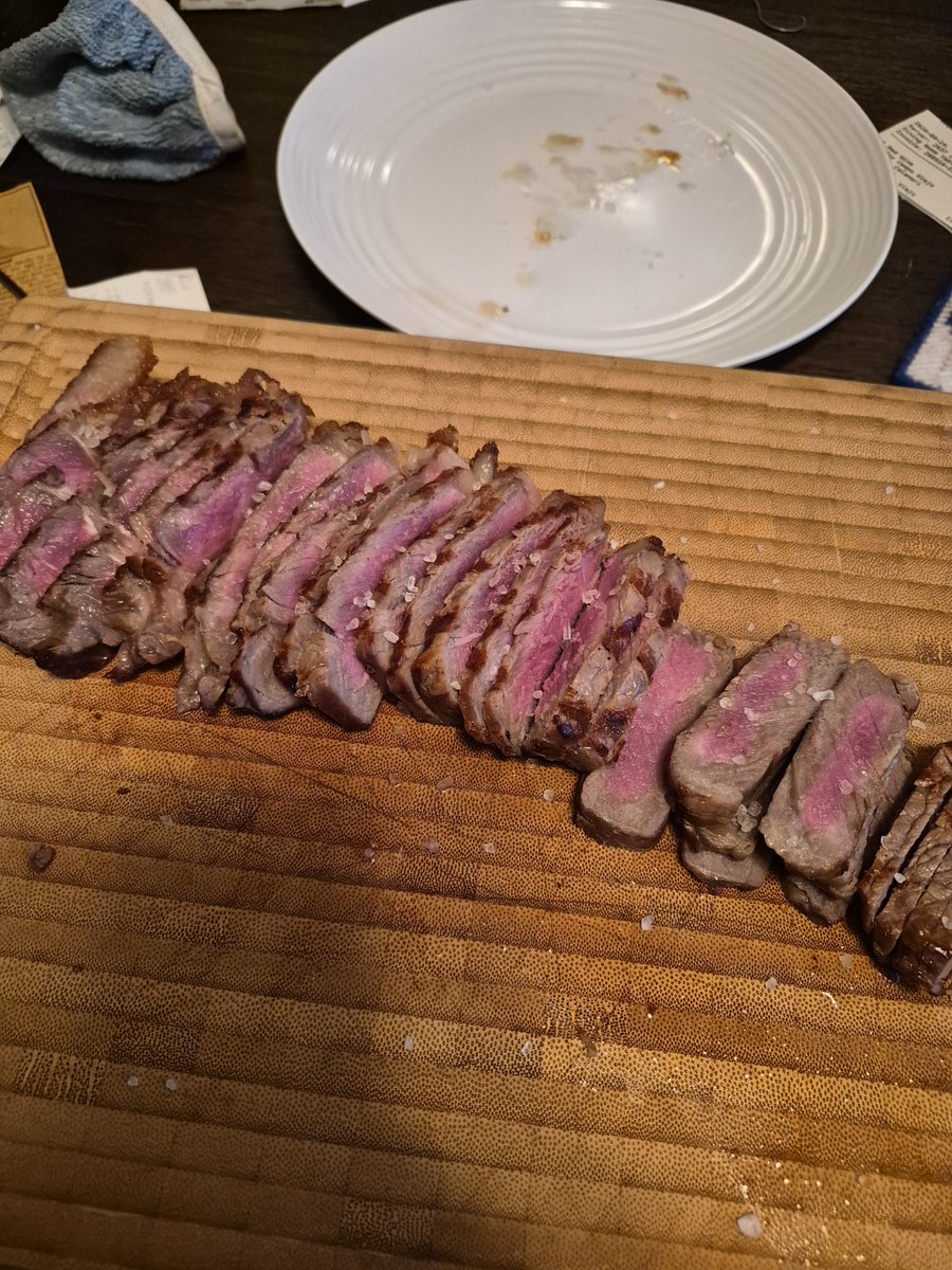 Simardtweets1's tweet photo. Diet made easy.
9nce you have chimichurri on a steak you'll never want anything else. #FoodPics https://t.co/9hSuAMiAKM