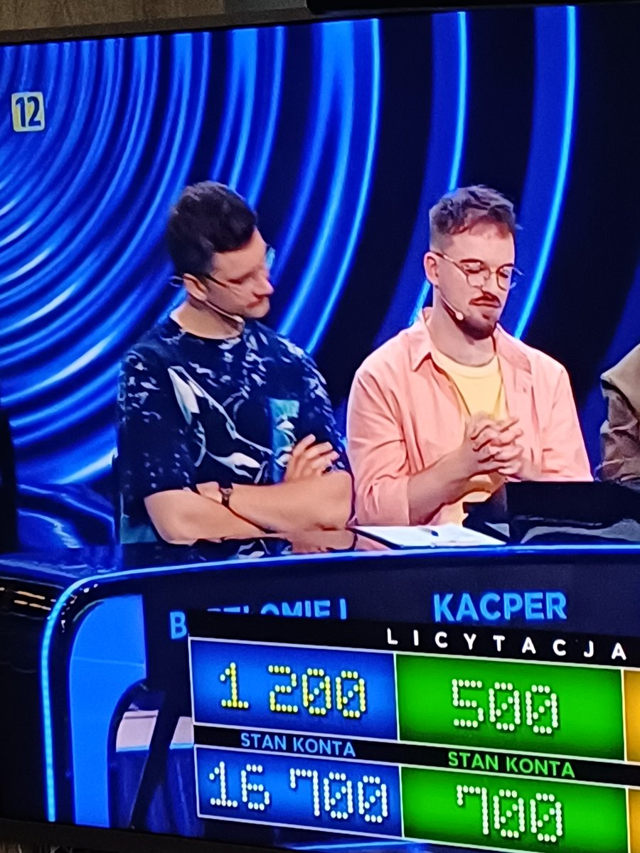 liryzm_'s tweet photo. bartek sitek w awanturze o kasę https://t.co/JD7iLepErZ