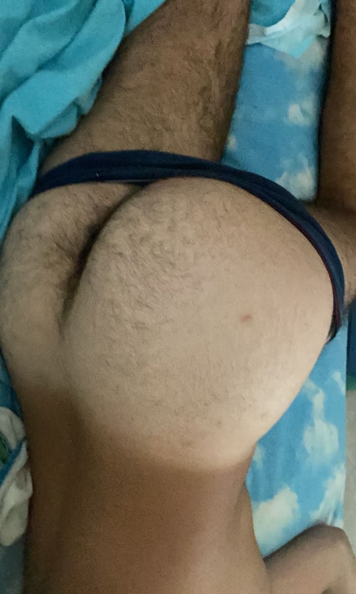 PeFeet's tweet photo. musky. retweet for more https://t.co/SBjc8XNTes