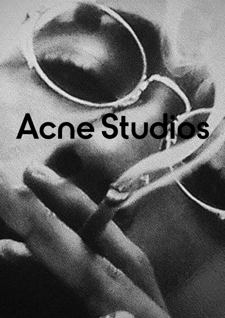 blondedfume's tweet photo. 05° — romance &amp; nicotine #yositwt https://t.co/Kvz0gBwiJ0