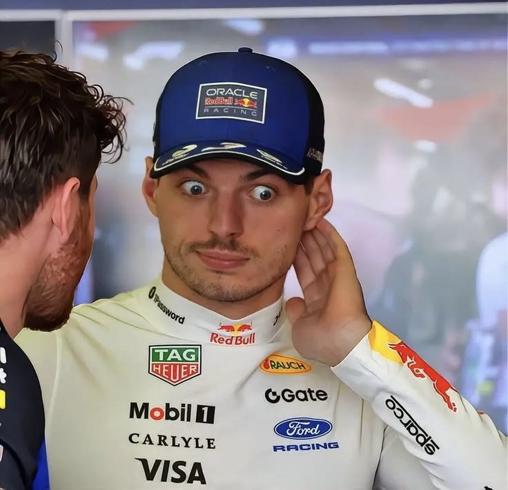 tirii_f1's tweet photo. MAX MISDIRECTING MERCEDES 

I'm reminded Max spent the whole FP2 on mediums and midirected Mercedes to think he would use the Mediums in the race and Mercedes used all their softs allocation only for Max to stick to sleeks the whole dry session 😆

Max used the advantage of his new Softs 🔴 when Mercedes got on Mediums🟡 he built an 11s lead during the race and made them feel like he was too fast for them to chase breaking their spirit. He recycled all his used soft during the race. 

Talk about misdirection. Max and Redbull played the entire Toto's team 😆