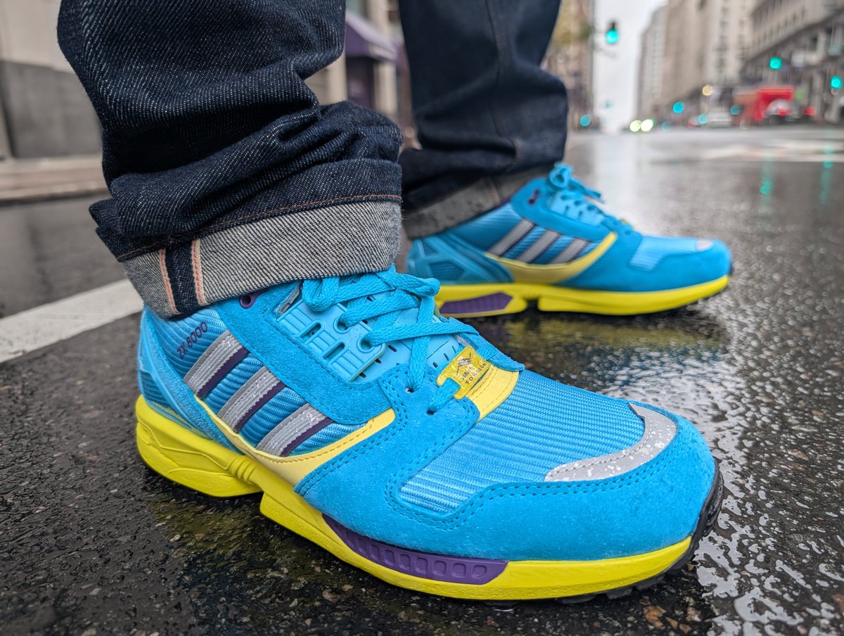 Sn3ak3r_Fr3ak3r's tweet photo. #WDYWT #UnDS Adidas ZX8000 Consortium 'Blue Glow' #Adidas #Consortium #ZX8000 https://t.co/Nj1ohhtfql