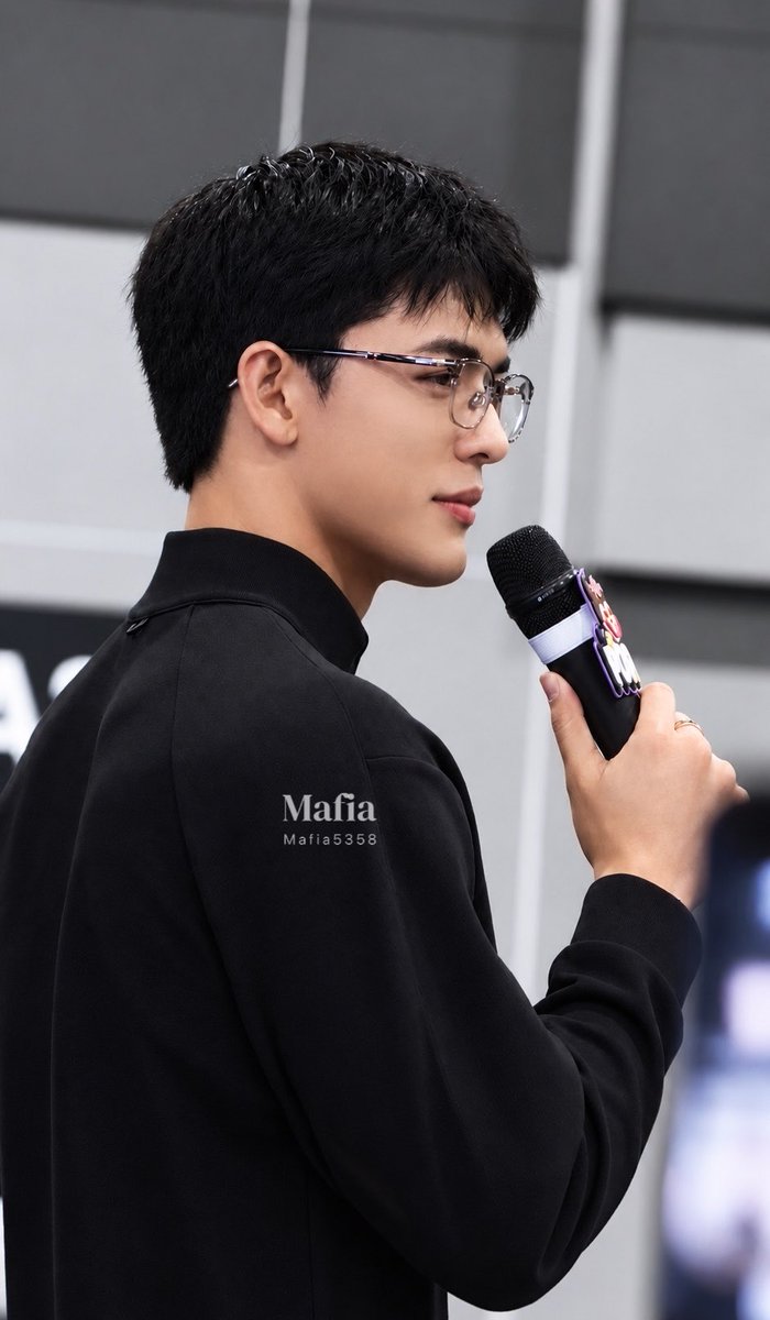 Mafia5358's tweet photo. โค้ชคะ หนูตกหลุมรักโค้ชค่ะ 🤭

#GMMTVFANIVAL2026HappyFamilyxJG https://t.co/JmpEdeUsaz