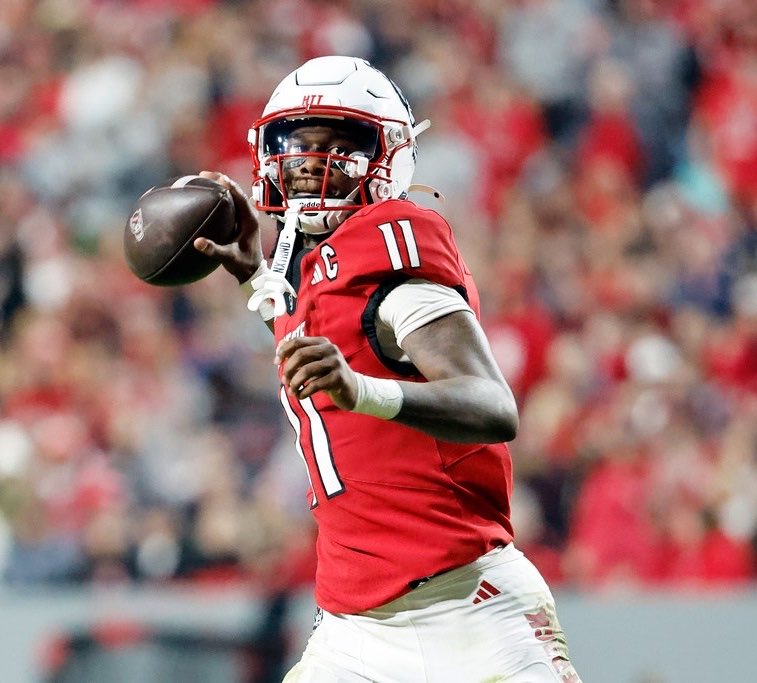 EnjoySaturdays's tweet photo. C.J. Bailey is gonna make a lot of money in the portal this offseason https://t.co/sQWuSMovWq