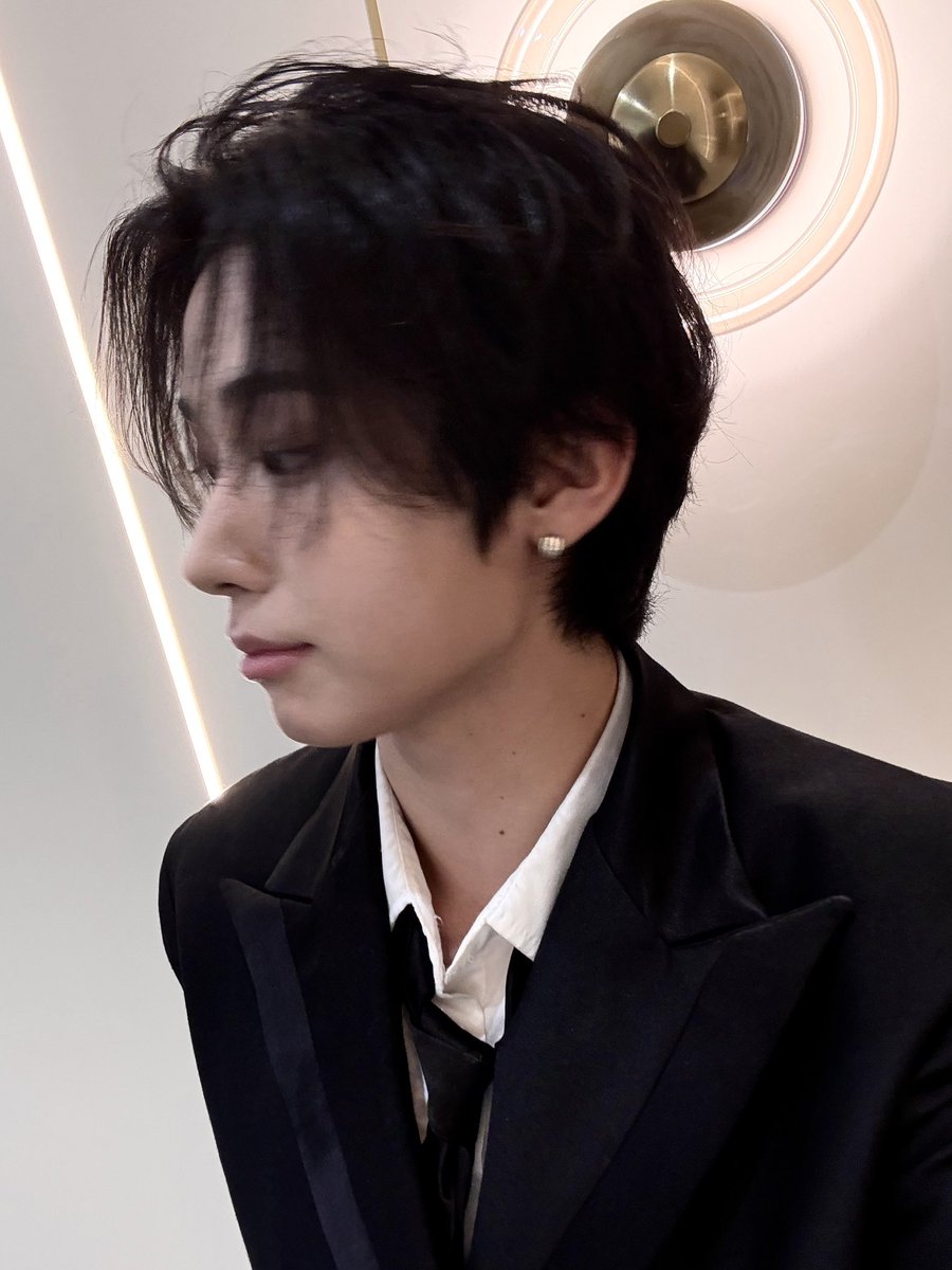 v83o5's tweet photo. 내1004ㅋᩚ🖤🪽🪽 https://t.co/LtfWGqsgHK