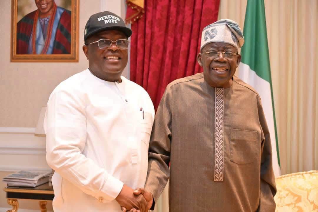 NwekereNdoki's tweet photo. Benefits of Umahi to Ndi Igbos and SE

What is the benefit SE or Ndi Igbo has derived from Obi’s politics? 😂 

Nothing aside noise

BTW, if you observe Umahi’s project you will see a man that’s in touch with Igbo land and SE.

That road leading to Kogi is a unity road!! https://t.co/IrgEQUmhuw