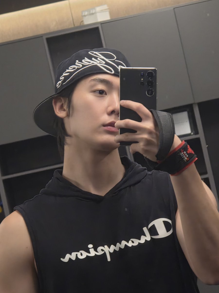 stanastro1602's tweet photo. Sanha’s weverse post!!💪🏻

#YOONSANHA #윤산하 #ASTRO #아스트로 https://t.co/ZJbNRX3dQU
