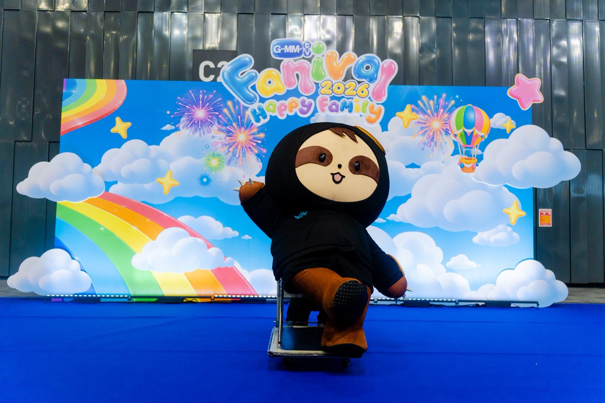 samruay_GMMTV's tweet photo. รวยยยยร้ากกกกคุนนนยายยยยย ขอบบบคุนนนนทิ่ฉุดดดเยยยค้าบบบ 

#GMMTVFANIVAL2026HappyFamily #SAMRUAY https://t.co/Z5jcYnOLMK
