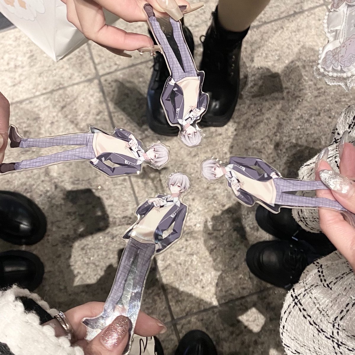 blackLily_spi's tweet photo. 繋がってる せありす各位⚖️🤍

ふぁんみの日、2部終わりに集めるので、大変恐れ入りますが、すぴかさんの我儘にお付き合い下さい⋆͛🦖⋆͛写真とろ⬇️ https://t.co/6CnTyZ1GNq