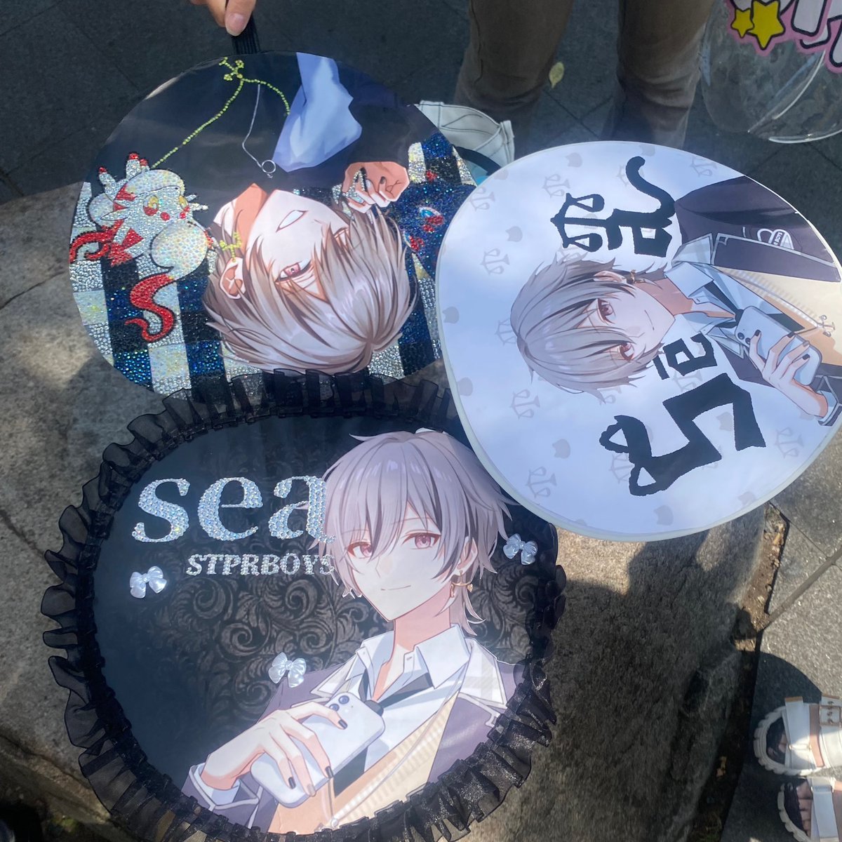 blackLily_spi's tweet photo. 繋がってる せありす各位⚖️🤍

ふぁんみの日、2部終わりに集めるので、大変恐れ入りますが、すぴかさんの我儘にお付き合い下さい⋆͛🦖⋆͛写真とろ⬇️ https://t.co/6CnTyZ1GNq