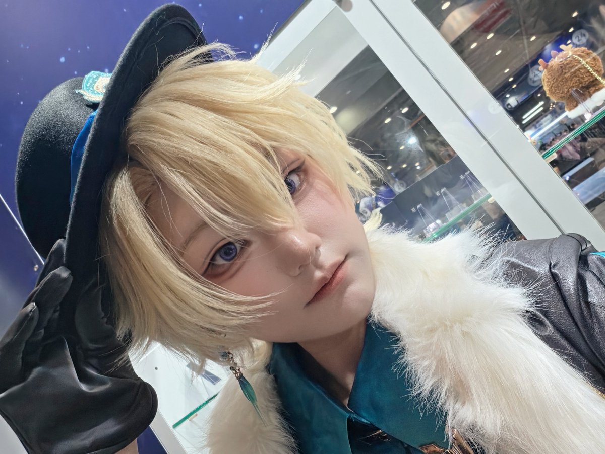 1Cheddar1's tweet photo. #코스어_𝕏친소 #코스어_트친소

호랜 일 어벤츄린으로 다녀왔어요
남캐 중심으로 돌아가지만 요즘은 립구, 말딸이 최애 장르라 여캐도 자주 할 것 같아요....
행사 같이 다닐 친구구해요🥹🥹 https://t.co/PaJuPwLeo8