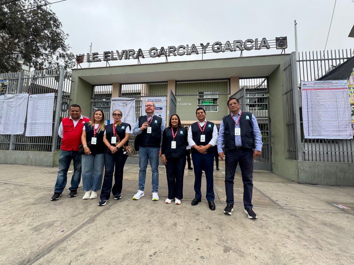 juntacentral's tweet photo. @CrisPerdomoH @hiraydamarcelle @cdn37 @DiarioLibre @elnuevodiariord @ElCaribeRD Asimismo, participa en las elecciones de Perú🇵🇪, la vicerrectora de Investigación y Posgrado del IESPEC, Laura Casado Ortiz, como parte de la delegación de la República Dominicana en la Misión de Observación Electoral (MOE) de la @UNIORE. https://t.co/oNVo19v4tD