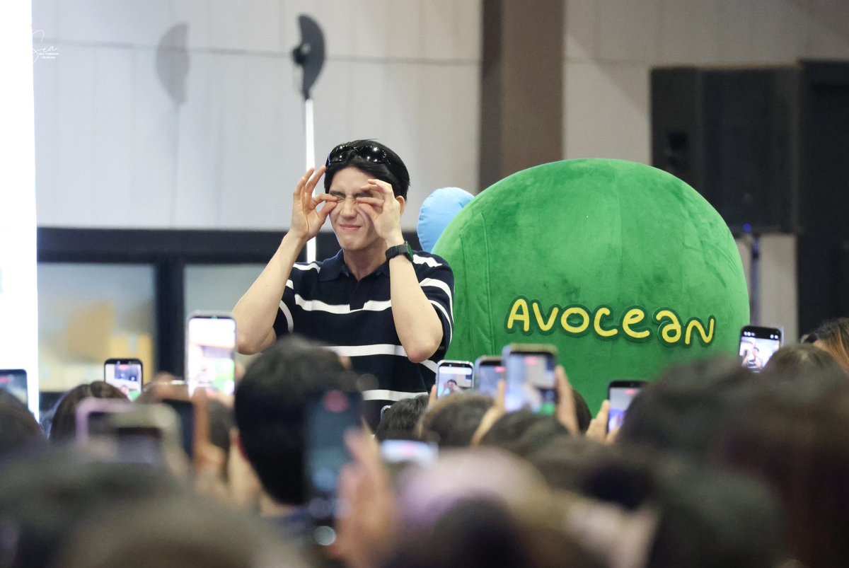 seatawinanfc's tweet photo. คนที่ดื้อที่สุดในครอบครัวนี้ม้ายนิ 🤲🏻🩵

JS CEAN LOVELYFAM

#GMMTVFANIVAL2026HappyFamilyxJS
#sea_tawinan ;— @Sea_tawinan https://t.co/nic4682Nkd