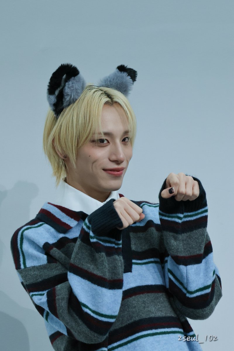 2seul_102's tweet photo. 261004 애플뮤직

강아지

#XLOV #xlov #HARU 
#엑스러브 #하루 https://t.co/AZPMB0TnTo