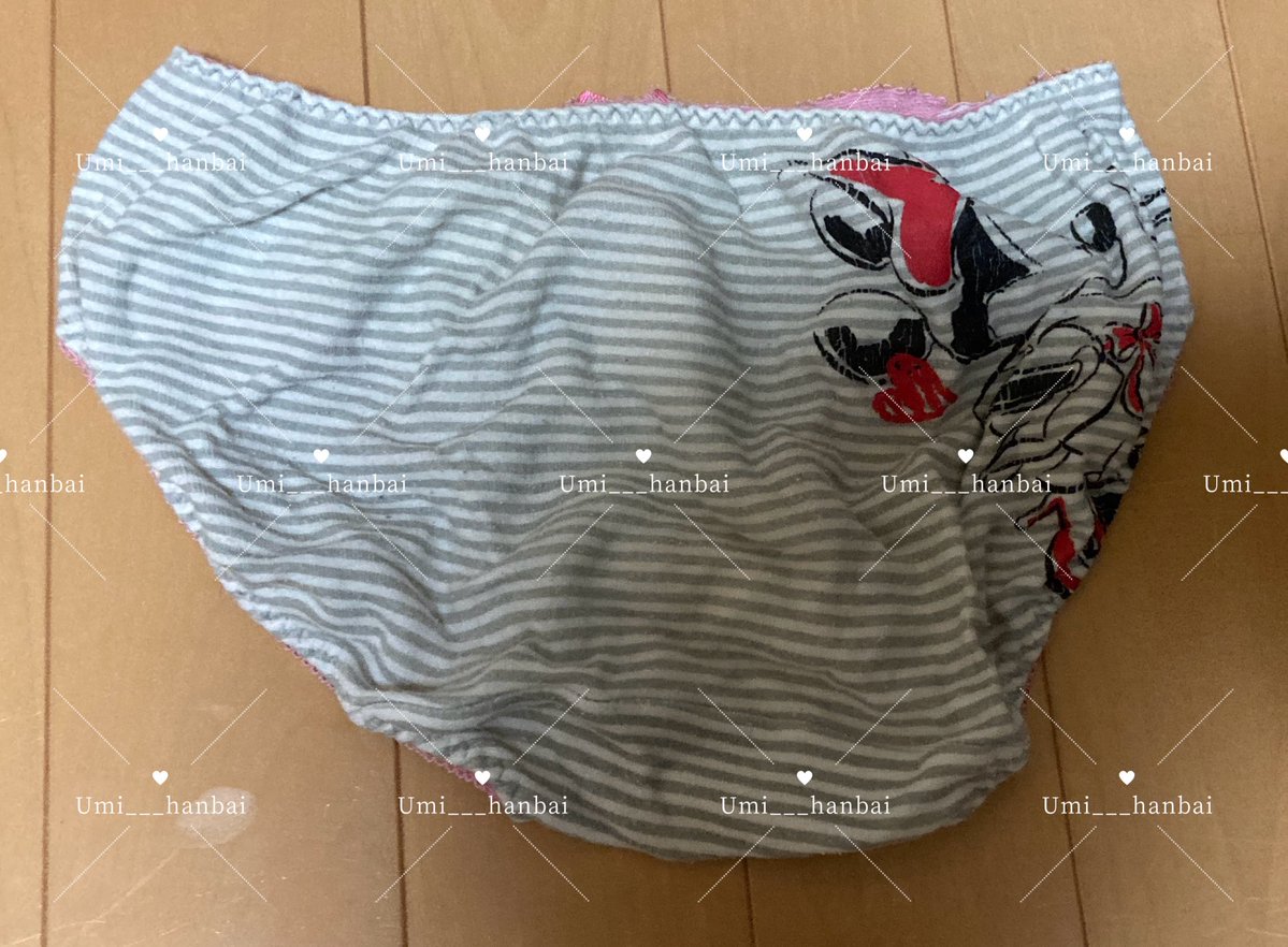 Umi__hanbai's tweet photo. お譲り先探しております🌟

2000円＋手数料＋送料

オプションは別途金額かかります

ご希望はDMまで♡

#裏垢男子 #裏垢女子 #下着売ります #下着買います #下着販売 #動画売ります #写真売ります https://t.co/R8QPKRjcsH