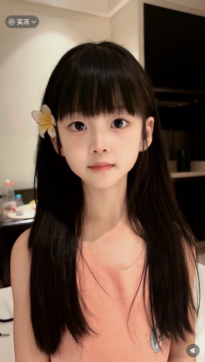 sara00mb5's tweet photo. 有谁要来锐评我的粉福吗                                                               

昨天玩得兴奋来X发了                    

流言11我真发，无🚪 https://t.co/G0Zh5EufCv