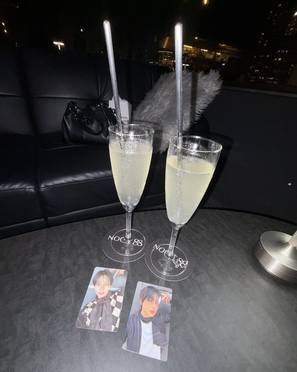 nylw82's tweet photo. ﹌🌌✶⋆🍸 https://t.co/6tHjst9utV