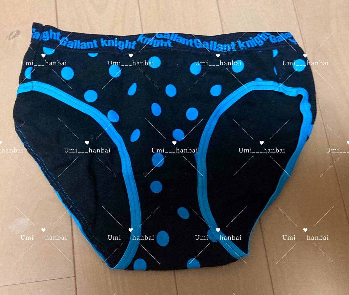 Umi__hanbai's tweet photo. お譲り先探しております🍒

2000円＋手数料＋送料

オプションは別途金額かかります

ご希望はDMまで

#裏垢男子 #裏垢女子 #下着売ります #下着買います #下着販売 #動画売ります #写真売ります https://t.co/tnegCnuiTt