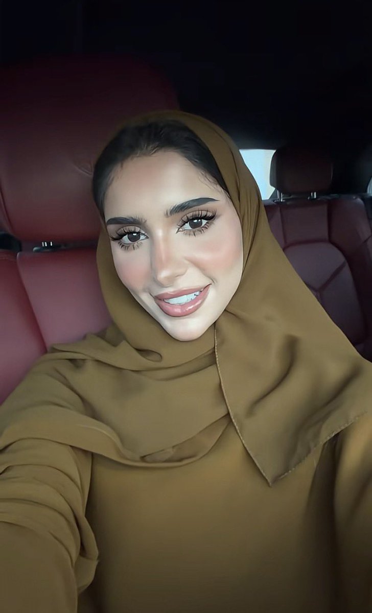 wllrre's tweet photo. الي يقولون باين عليها الحزن انتوا تشوفون شي ما اشوفه ؟ https://t.co/WuO2N6Jy32