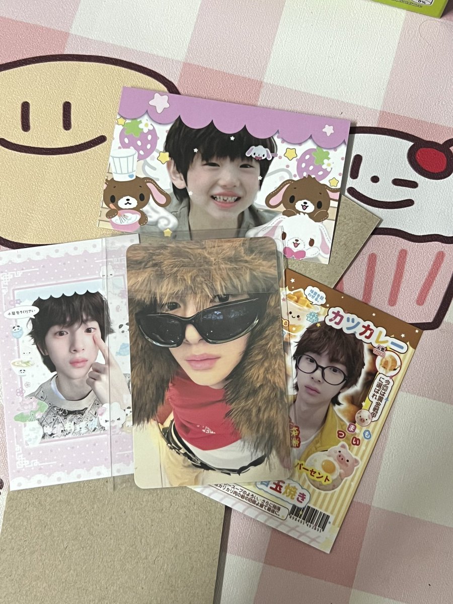 bubblegum1443_'s tweet photo. /ᐢ⑅ᐢ\   ♡   ₊˚  
꒰ ˶• ༝ •˶꒱       ♡‧₊˚    ♡
./づ~ :¨·.·¨:     ₊˚  
           `·..·‘    ₊˚   ♡

ᯓความน่ารักมาส่งถึงมือแน้ววว🎀💕🫳🏻

#rwkhaochii https://t.co/nSalDWohGK
