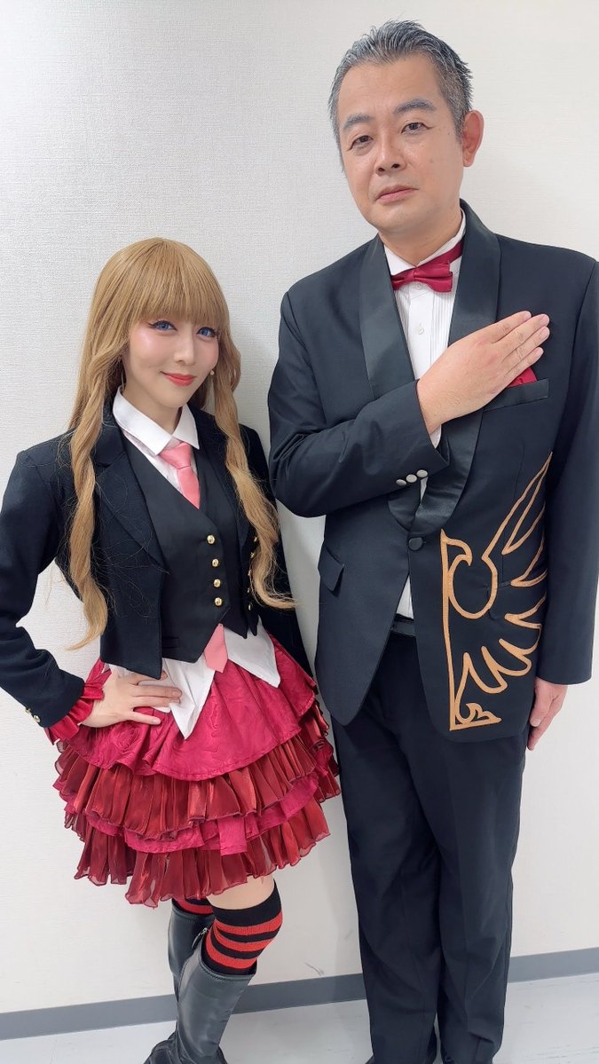 mahitofunaki's tweet photo. これにて、写真での振り返りを終了します🙏
配信も無事に終わり今日は親族会議の日ですから😌

最後はベアトリーチェ様と✨🦋
ご一緒に撮らせて頂き光栄の至り😌
エピソード７で叶った夢は幻ではなく現実に…

竜騎士０７先生、全ての関係者、共演者、そして観劇の魔女諸賢に最大の感謝を🙇
＃うみステ https://t.co/Pb7x2NxXiD