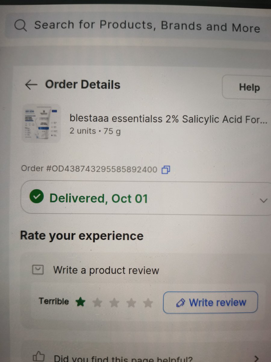 arvindgtt's tweet photo. @flipkartsupport @Flipkart 
I bought this from Shopsy. I feel like The brand has filled this face wash pouch with shampoo. It's completely useless, there's no return option, and the app keeps giving errors. See the rest of the photos. 
Order ID- OD438743295585892400 https://t.co/cmn4Km4qYU