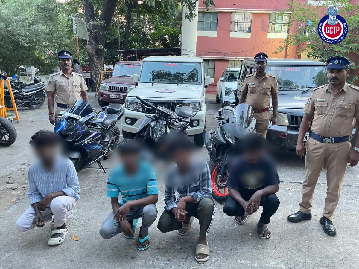 ChennaiTraffic's tweet photo. 🏍️ சென்னை முழுவதும் அதிரடி நடவடிக்கை - 7 நபர்கள் கைது; 🏍️ 5 இருசக்கர வாகனங்கள் பறிமுதல் ; வாகன பதிவெண் தகடு இல்லாத மேலும் 56 வாகனங்கள் பறிமுதல் 🚨

🚨 வள்ளுவர் கோட்டம் பகுதியில் பொதுமக்கள் மற்றும் வாகன ஓட்டிகளுக்கு அச்சுறுத்தும் வகையில், இருசக்கர வாகனங்களை ஆபத்தான முறையில் இயக்கிய நபர்கள் மீது சென்னை பெருநகர காவல்துறை மற்றும் சென்னை பெருநகர போக்குவரத்து காவல்துறை இணைந்து கடும் நடவடிக்கை மேற்கொண்டு வருகிறது. 👮‍♂️

🔍 இதன் தொடர்ச்சியாக வாகன பதிவெண் தகடு இல்லாத மேலும் 56 வாகனங்கள் பறிமுதல் செய்யப்பட்டு உரிய நடவடிக்கை மேற்கொள்ளப்பட்டு வருகிறது.

⚠️ இதில் ஈடுபட்டவர்கள் சிறார்களாக இருப்பது கண்டறியப்பட்டால், அவர்களின் பெற்றோர்கள் மீதும் சட்டப்படி நடவடிக்கை எடுக்கப்படும். 

📢 இதுபோன்ற ஆபத்தான போக்குவரத்து விதிமீறல்கள் குறித்து தகவல் தெரிந்தால், உடனடியாக காவல் கட்டுப்பாட்டு அறை 📞 100, Kaaval Uthavi App 📱 மற்றும் 
சென்னை பெருநகர போக்குவரத்து புகார் எண்: 90031 30103 (WhatsApp) மூலம் உடனடியாக தகவல் தெரிவிக்கவும். 

#ChennaiPolice #ChennaiTraffic #TrafficEnforcement #RoadSafety #SafeChennai #Swiftaction #NumberPlate