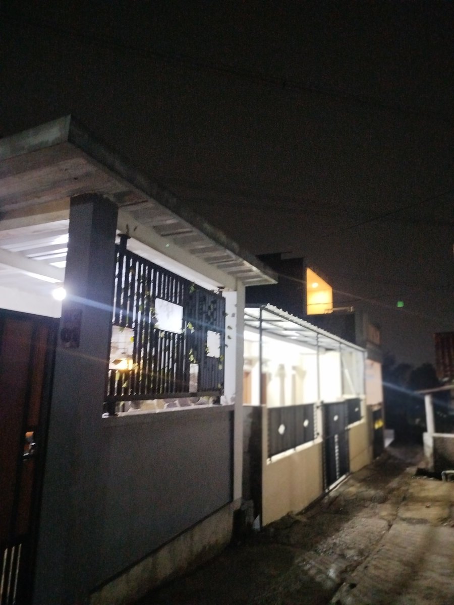 varezxy_'s tweet photo. Selalu bersyukur dengan apa yang kita miliki meski terkadang kita ingin lebih. https://t.co/RYD2LoIJgF