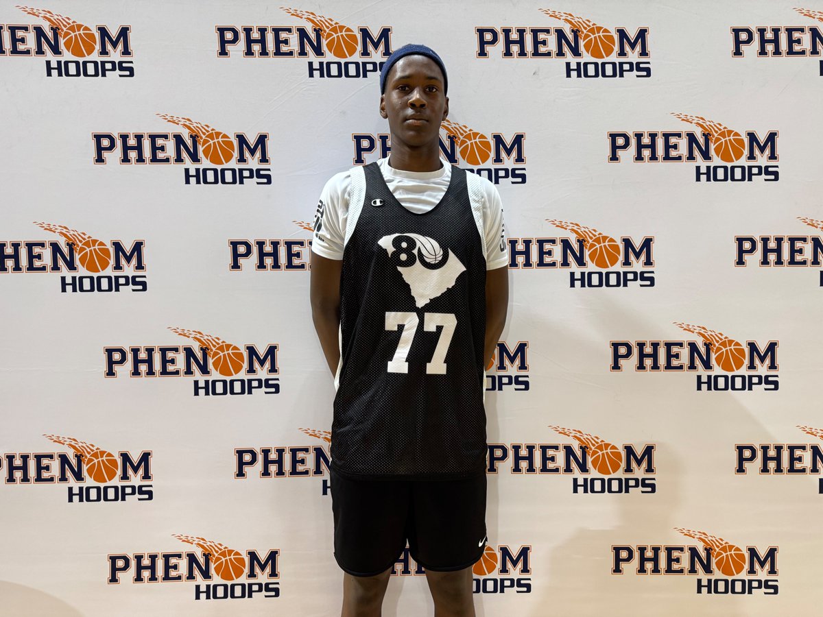colbylewis20's tweet photo. 6'8 2028 Jayden Williamson (Ashley Ridge) has an intriguing mix of size &amp; athleticism. Active on the glass. Able to face up and attack the basket off the bounce in straight lines.

Has the tools to be a versatile defender / rim protector.

#SCTop80 https://t.co/SyXqV4DMcR