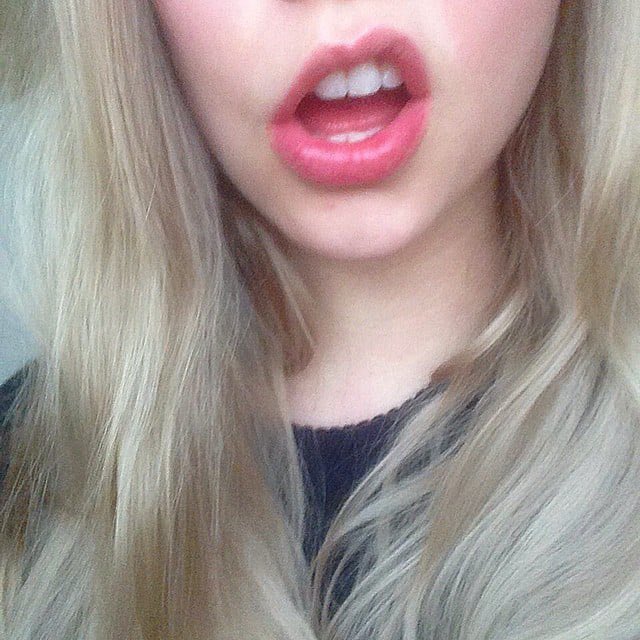CelebObsessBear's tweet photo. Anya's lips are delicious 😋 https://t.co/aE3s0rT8tf