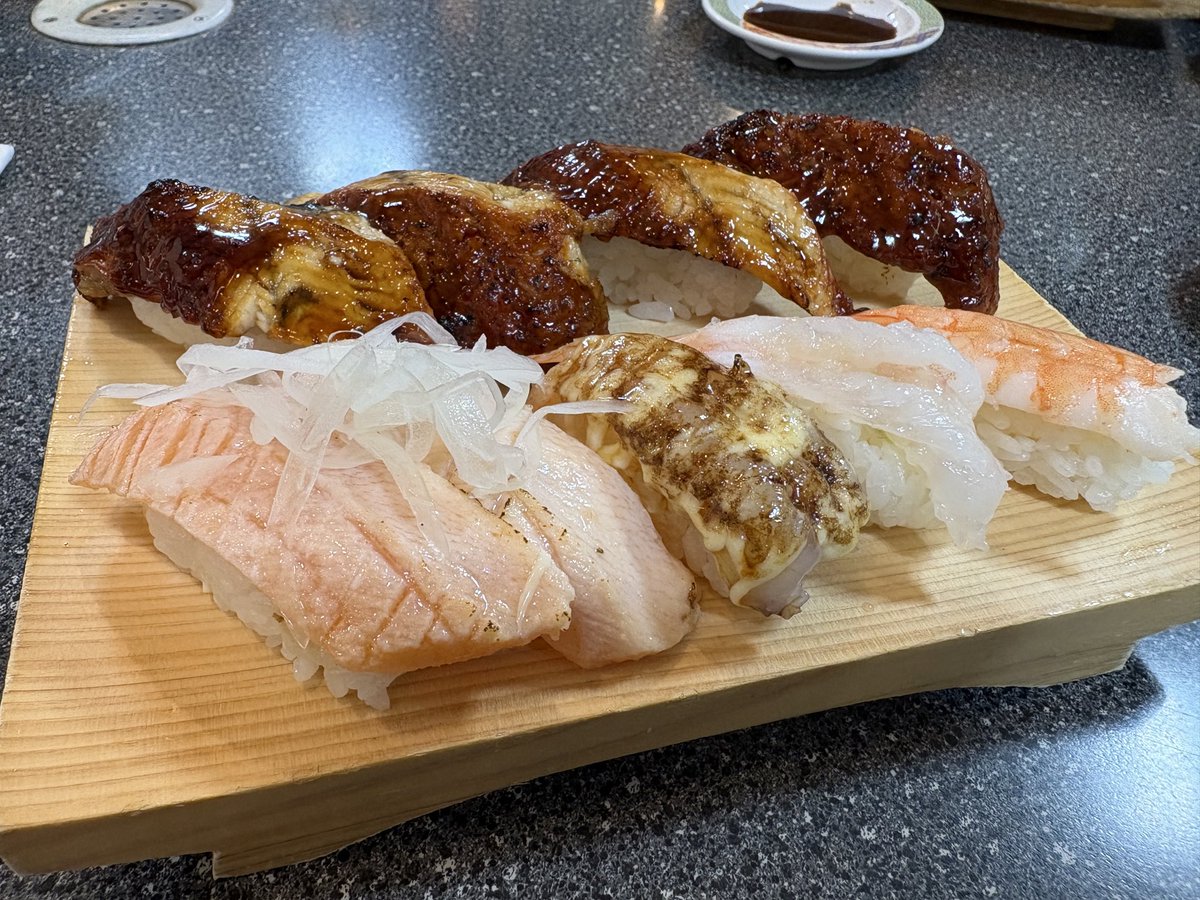 d3b9kl's tweet photo. 🍣 https://t.co/kmr37PgS6r