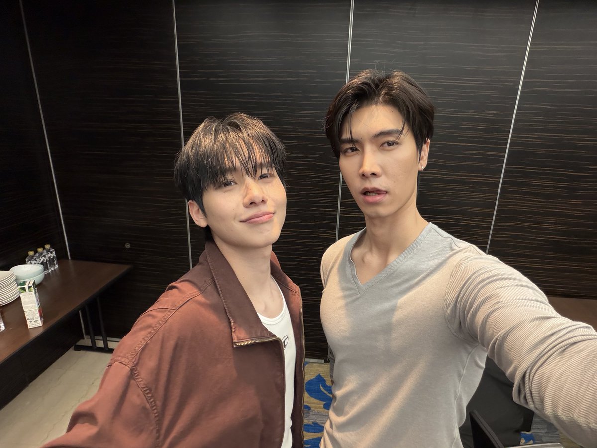 jjaypf's tweet photo. ขอบคุณที่มาหากันครับ กลับบ้านกันดีๆนะครับ 
#JTOhmXHONAHLEE https://t.co/Q4Cd3Y9Od0