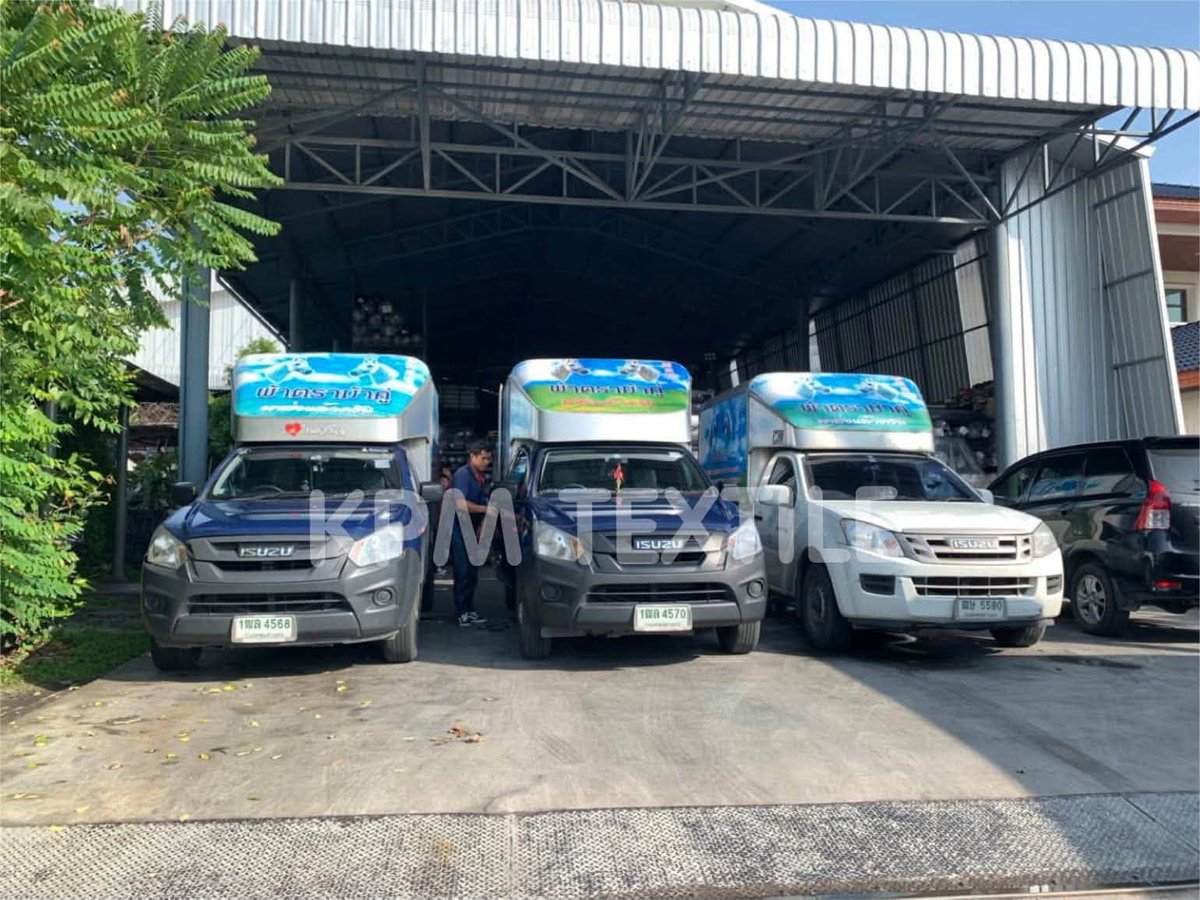 pprownets2023's tweet photo. 🚨 สวมบัตรคนไทย 40 ปี “จ้วง เปียว หวัง” สัญชาติจีน โดนแจ็กพอตเลขบัตรซ้ำ!

บทสรุปคดีทุนจีนสวมสิทธิ์ทะเบียนราษฎร สร้างธุรกิจกว่า 200 ล้าน-แจ้งเกิดลูกเท็จ ถ้าระบบจับได้จะเกิดอะไรขึ้น?

1️⃣ ผลต่อ “ลูก”
• สัญชาติไทยเป็น โมฆะ ทันที (ขาดคุณสมบัติสายเลือด)
• ถูกยกเลิกสูติบัตร/พาสปอร์ตไทย คัดชื่อออกจากทะเบียนบ้าน
• อสังหาฯ/ที่ดิน/บริษัทนอมินี เสี่ยงถูกอายัด-ยึดทรัพย์ตามกฎหมายฟอกเงิน

2️⃣ ผลต่อ “พ่อแม่ & ผู้ร่วมมือ”
• คดีอาญาหนัก: แจ้งความเท็จ ปลอม/ใช้เอกสารราชการปลอม
• รับโทษจำคุกในไทยเสร็จ -> เนรเทศ + ติด Blacklist ห้ามเข้าไทยอีก
• เจ้าหน้าที่รัฐที่ช่วยสวมสิทธิ์ โดน ม.157 คดีทุจริตฯ

📌 ปัจจุบันภาครัฐลุยตรวจเข้ม หากสงสัยแจ้งเกิดเท็จ บังคับ ตรวจ DNA ยืนยันสายเลือดจริงเท่านั้น!

#ข่าวด่วน #สวมบัตรประชาชน #ทุนจีนสีเทา #กฎหมายไทย

เพจ-ชมรมSTRONGต้านทุจริตประเทศไทย

https://t.co/iTPw5354EM