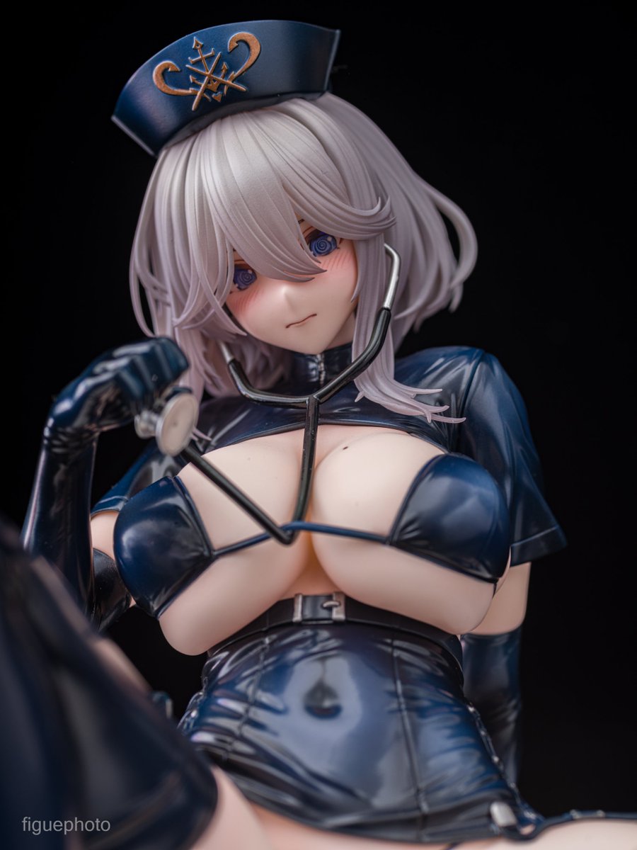figuephoto's tweet photo. ブログ更新しました！今日はファットカンパニーさんの「ワシントン 真夜中ラウンド『 (アズールレーン）より』」です。　https://t.co/sfUb73bnoJ https://t.co/VZQfZyCNrW