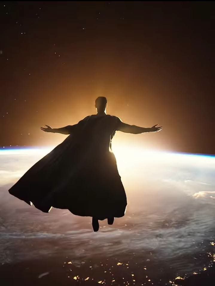 cavill_henryfan's tweet photo. From Facebook.  My superman always and forever 😍😍😍😍😍😍 #henrycavill #manofsteel #kalel #clarkkent #HenryCavillSuperman https://t.co/IUu91vC6yG