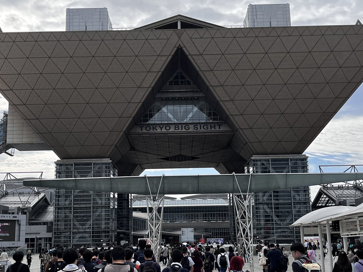 yukainahito_430's tweet photo. 東京＆例大祭クッソ楽しかった〜！！！！
あーーーー！！！
まだ遊びてぇよなぁ！？
ほぼ初めてちゃんとユカ鯖のメンツと会ったのにも関わらず、爆笑喉枯れカラオケしかり、様子のおかしいお泊まり会なりでの距離感の近付きようが凄かった😌
またやろうな。
次はもっとおもろくする。
また来るぜ東京👋 https://t.co/x8HKnWVJIp