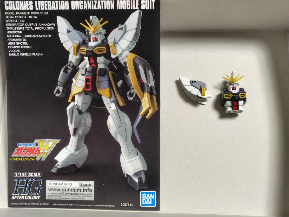 tebasaki_2010's tweet photo. HGACガンダムサンドロックで並走です。

#めこ生 
#めこ丸隊 https://t.co/lY69ytd8p6