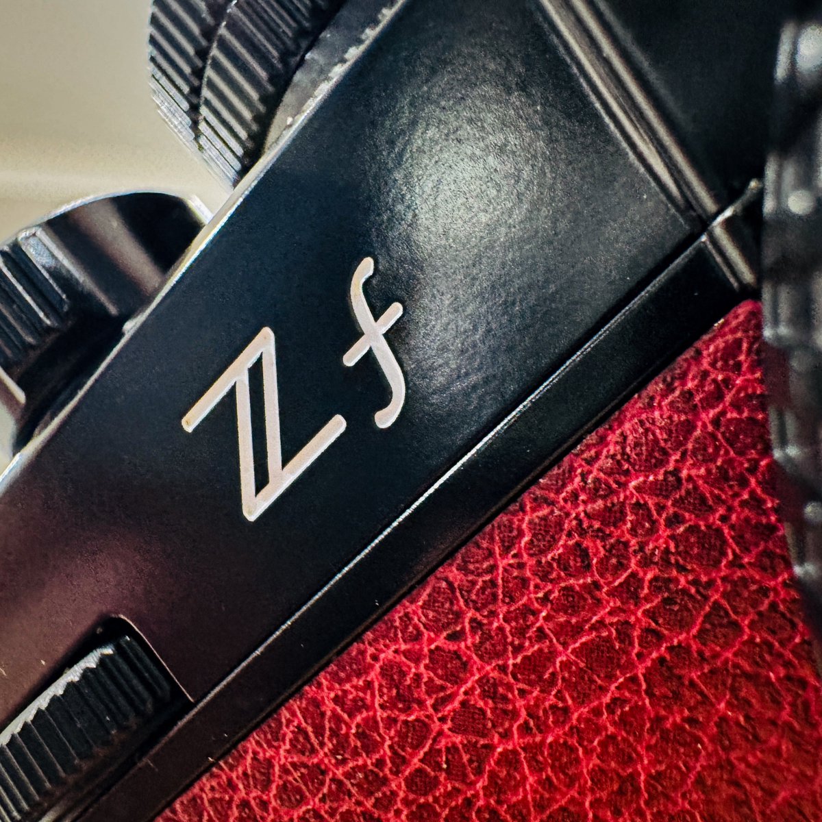 dkcamera2027's tweet photo. Nikon Zf in Red!
The classic Nikon Zf, finished in a deep, understated red.
Paired with the black body, it has a refined vintage look that perfectly suits the Zf’s retro design.
A distinctive camera with plenty of character.
#Nikon #NikonZf #Zf #CameraJapan #Shinjuku https://t.co/TRAZDnHzue