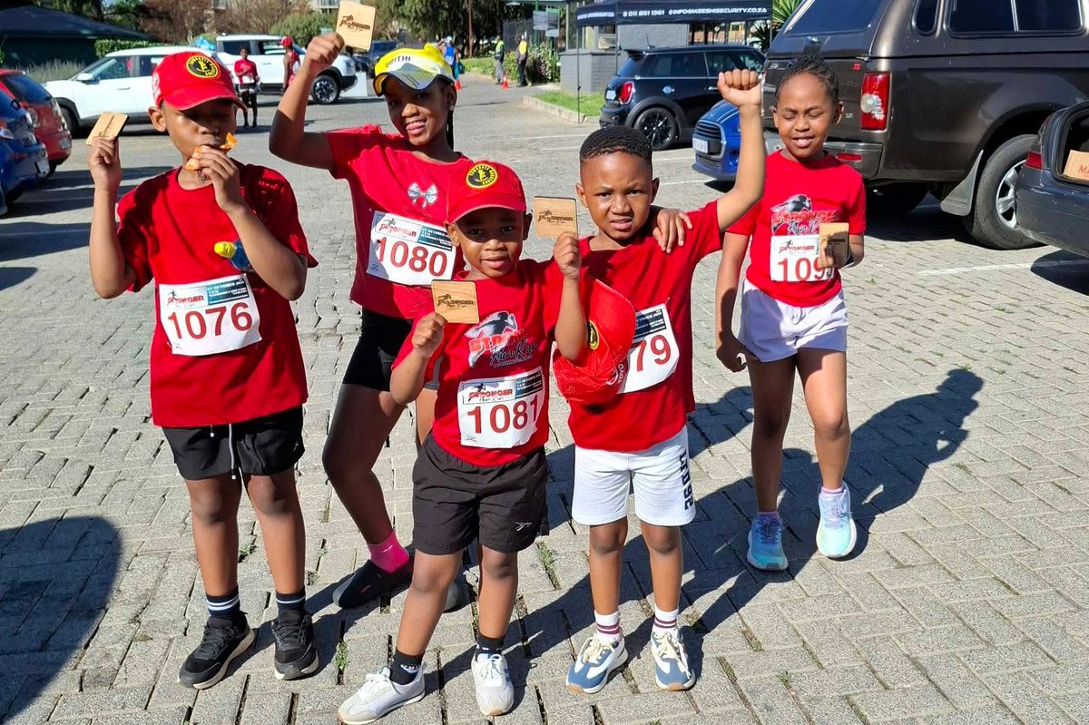 RunAlexAC's tweet photo. Today the running community came out to run in support of a great initiative organised by Busisiwe Bless Mzandolo  of North Runners in partnership with Run Alex 

The Stronger Fun Run was to raise awareness in redefining and prioritising men's mental health.

As Run Alex we were honoured to work together with great partners to make this day the success that it was.

Thank you to everyone who showed up and took part, whether walking or running. 

We fully endorse such initiatives as Run Alex I'm saying we are stronger together and you don't have to feel alone.

#runalex
#runalexac
#mentakeupyourstand