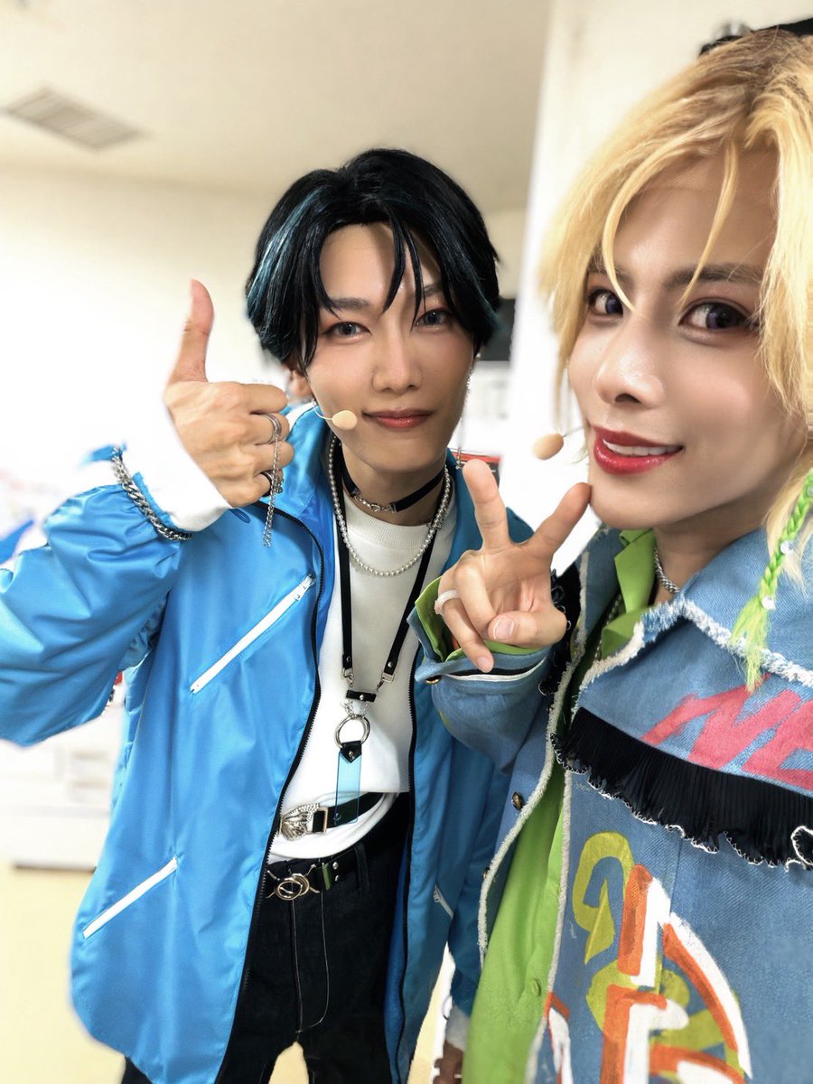 ryota_nakata217's tweet photo. Paradox Live on Stage -Road to Legend- "RAGE"
3日目2公演、お見送りもありがとうございました！！
ステラのみんなの笑顔を沢山見れてすごく力になっています！！⭐️
明日はソワレ1公演です！
よろしくお願いします！

with斗真🪞✨️ https://t.co/sW2FYhV9Nc