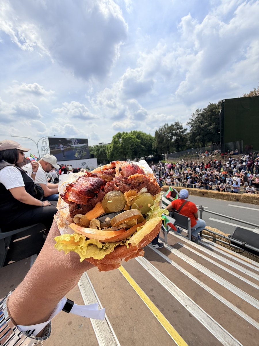 Anele's tweet photo. Ordered Mr D from the stands… if you are gonna do the same tell them corner Sandton and Grayston then grab it at the robot. I feel so clever 😎😎😎 https://t.co/8wDB3GMuuR