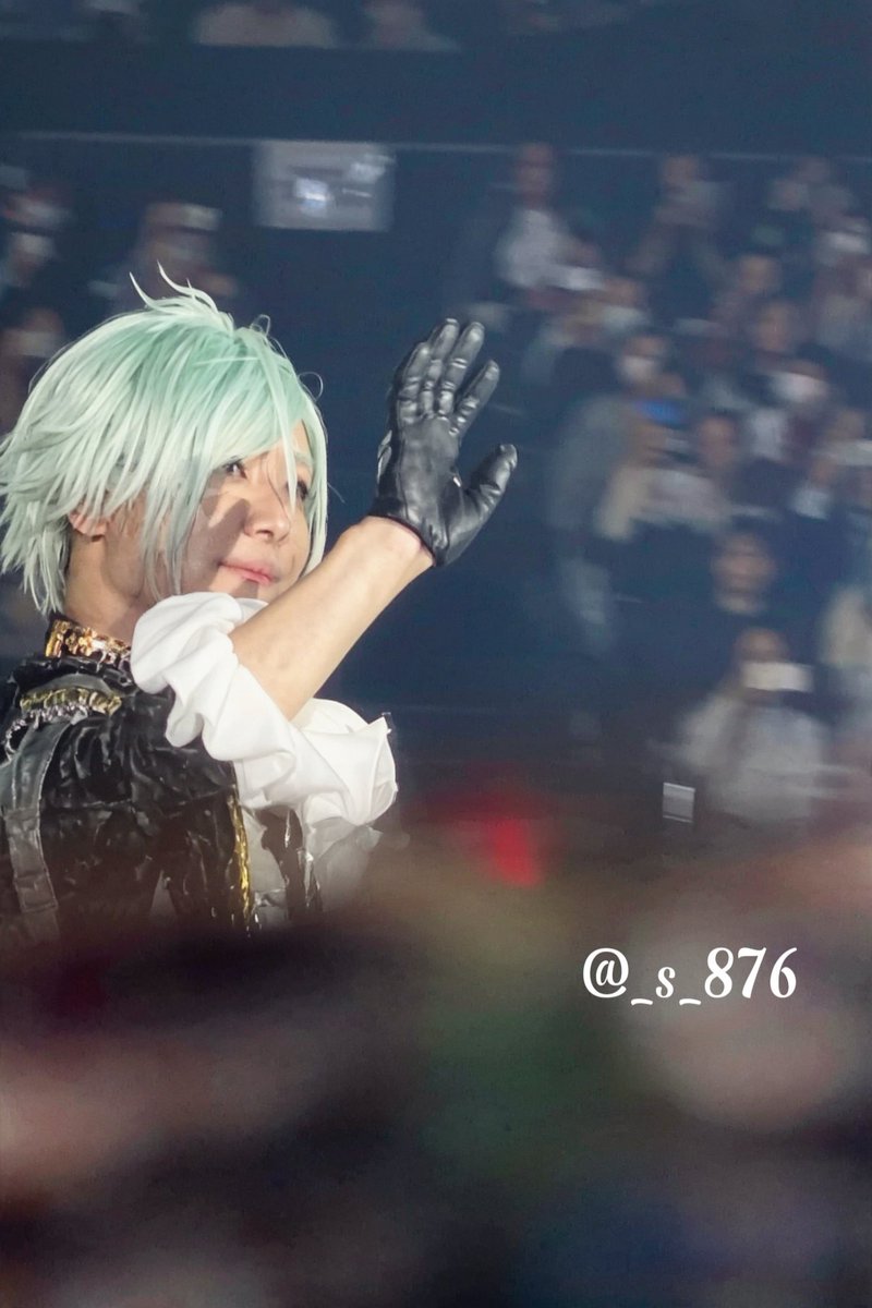 _s_876's tweet photo. 膝丸役の山本さんが本当に素敵だったのでお写真も数枚スクショから高画質化して生き返らせましたჱ̒՞ ̳ᴗ ̫ ᴗ ̳՞꒱
本当に立ち姿とか滑り方とか優雅だけど劇中は膝丸の勇ましさも加味されてて最高だった〜〜🐍🕷🕸
#刀ブレ
#山本恭廉 https://t.co/TmA5qeaCiJ