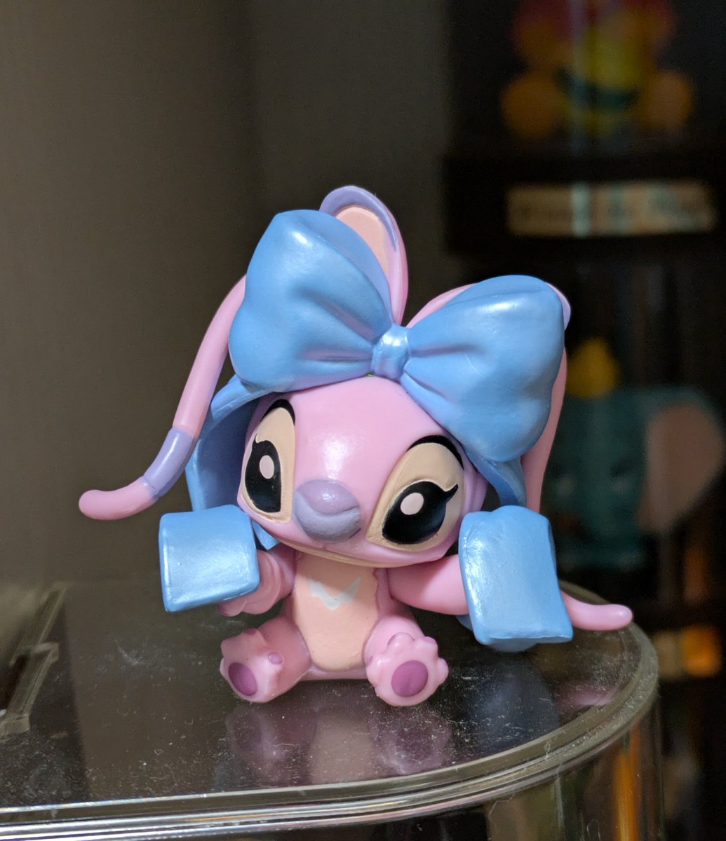 thathadayo's tweet photo. 今日ガチャガチャで取ったやつ！！ちょーかわいい♡
コイツもディズニーフィギュアエリアに追加した！！
でももうそろおけないなってきてる笑笑 https://t.co/G23aNACcOY