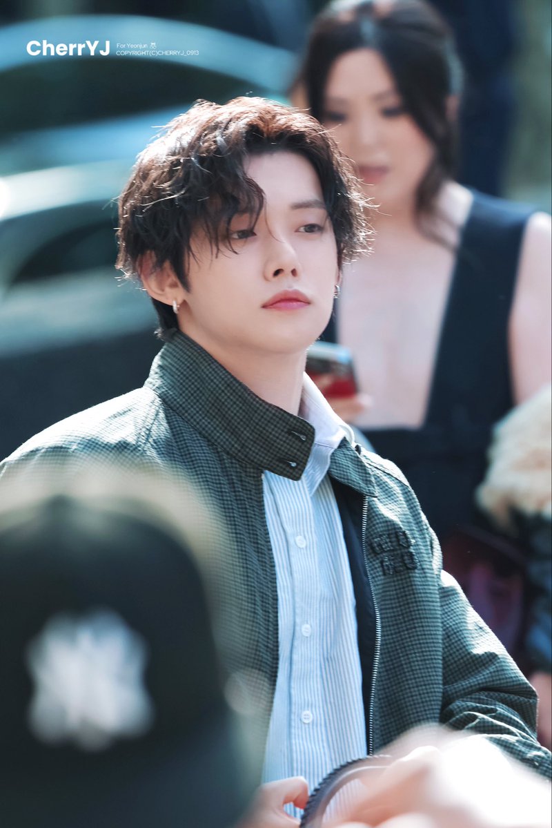 CHERRYJ_0913's tweet photo. 261004

#YEONJUNxMiuMiu #YEONJUN
#MiuMiuSS27 @MIUMIUofficial
#연준 #ヨンジュン
YEONJUN MIUMIU PRINCE https://t.co/bQ4qfbhCzc