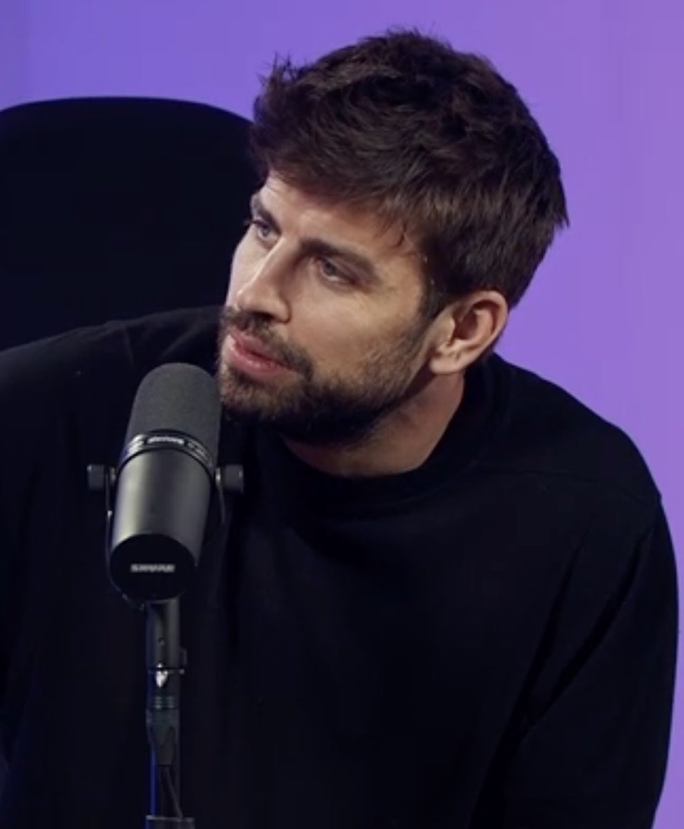FullTime90X's tweet photo. 🚨🇪🇸 Gerard Piqué:

🗣️ “I am waiting for the day Hugo Galdeano is old enough to play first-team football. 🔵🔴

🗣️ “Because what he is going to bring to the football world is something we haven’t seen since Lionel Messi made his debut.

🗣️ “He is a completely different breed of talent — a gem that La Masia has been quietly cooking before presenting him to the world and leaving everyone in awe.” 🤯🐐🔵🔴