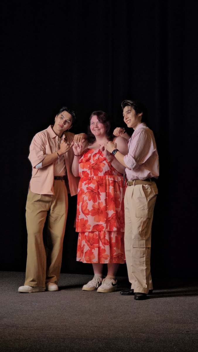 MoonsEpiphany's tweet photo. Thank you so much for yesterdays joy 🥹💗🙏 
See you next year, pinky promise!

Shoutout to the best photographer  @_11_Yasmin_02_ 🫂🥰

@fort_fts @peatwasu
#FPFMBerlin #FortPeatinGermany #FortPeatinBerlin 
@PanoSpotlight https://t.co/y5CxZaxmwU