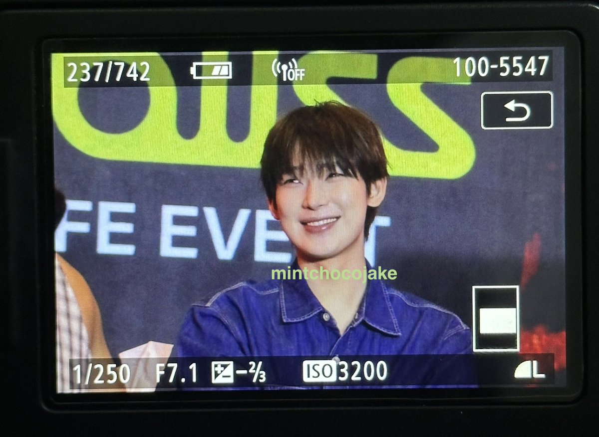 mintchocojake's tweet photo. 261004 

#sunoo dunkin endless fan sign event https://t.co/mgWYwoRbP9